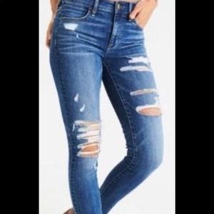 Super Stretch Ripped Jegging